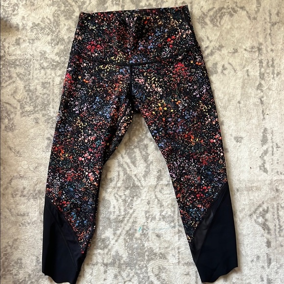 Lululemon Wunder Under Crop II (Special Edition) *Scallop 24" size 8 - Picture 5 of 11